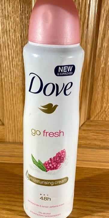 Dove Go Fresh Pomegranate & Lemon 48H Antiperspirant Spray