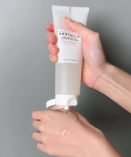 CENTELLA TONE BRIGHTENING CLEANSING GEL FOAM 125 M