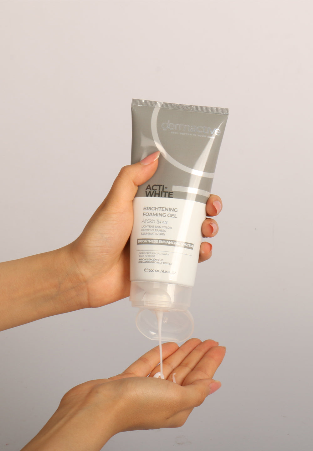 DERMACTIVE ACTI-WHITE FOAMING CLEANSING GEL 200ML