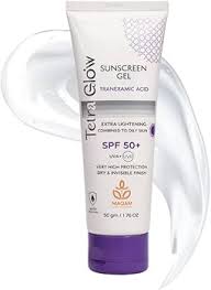 Tetra Glow Sunscreen Gel for Combined to Oily Skin Promo Pack (1+1)