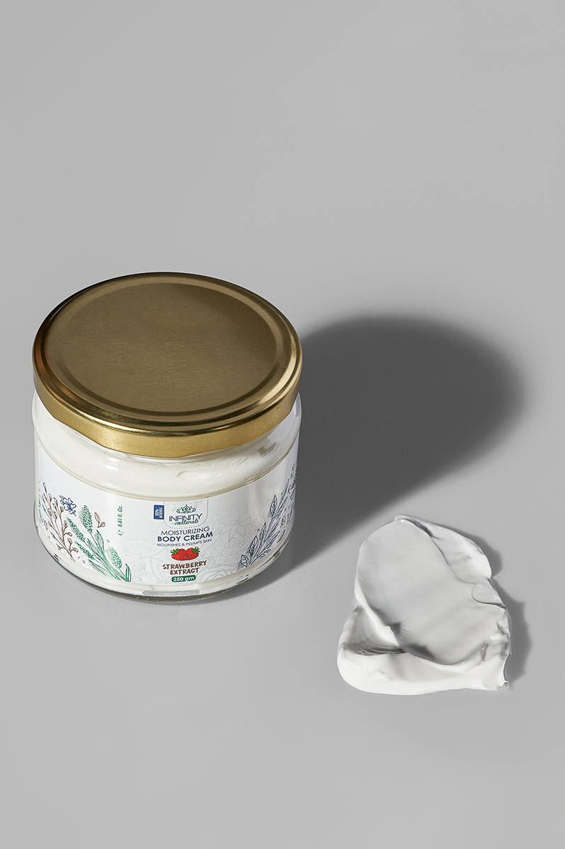 Infinity Moisturizing Body  Cream Strawberry Extract