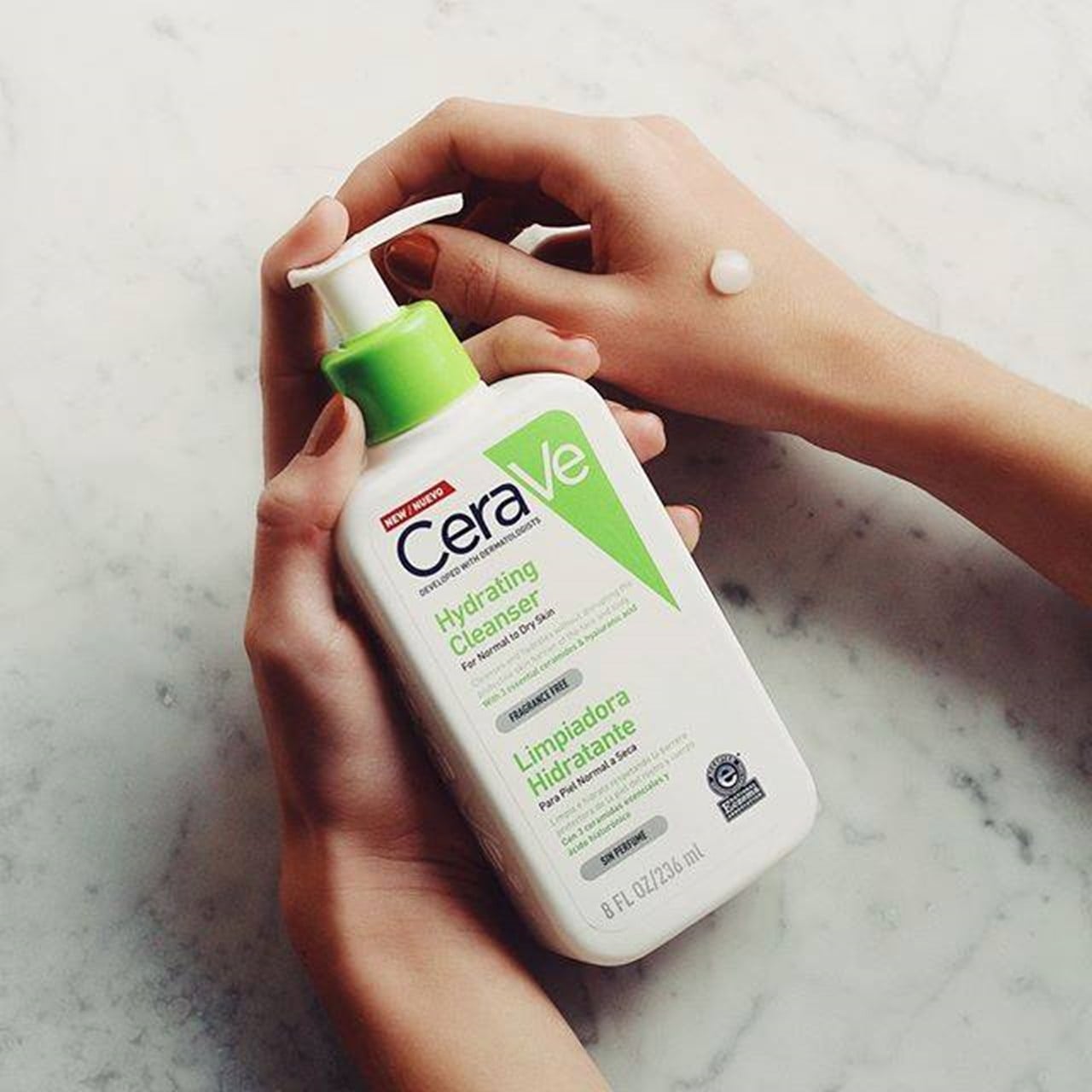 Cerave Hydrating Cleanser 236 ml
