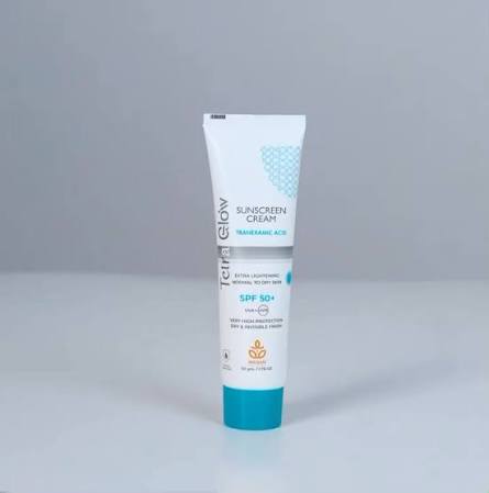 Tetra Glow Sunscreen Cream SPF50+ (50 gm)